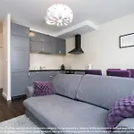 Apartmán Browar Lubicz | Balcony | Elevator | Free Garage Krakov