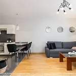Browar Lubicz | Balcony | Elevator | Free Garage Apartament Kraków