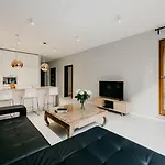 Browar Lubicz | Balcony | Elevator | Free Garage Apartament