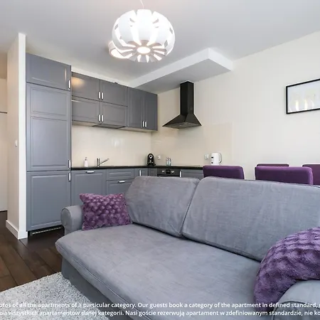 아파트 Browar Lubicz | Balcony | Elevator | Free Garage 크라쿠프