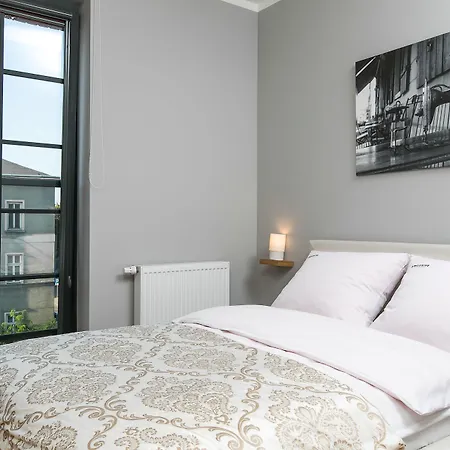 Daire Browar Lubicz | Balcony | Elevator | Free Garage