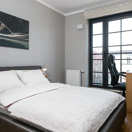 Daire Browar Lubicz | Balcony | Elevator | Free Garage