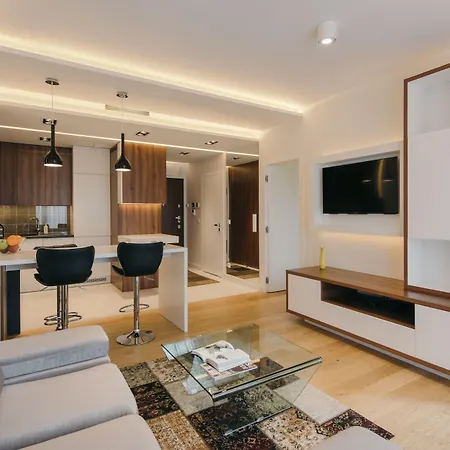 Daire Browar Lubicz | Balcony | Elevator | Free Garage