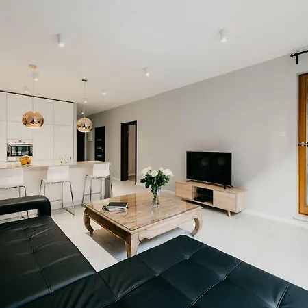 Browar Lubicz | Balcony | Elevator | Free Garage 아파트