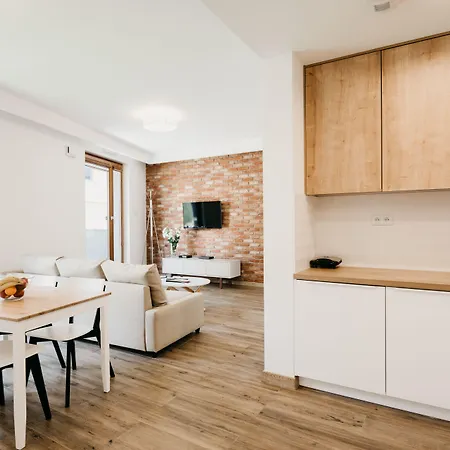 Daire Browar Lubicz | Balcony | Elevator | Free Garage *