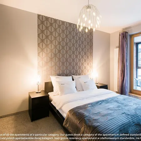 Browar Lubicz | Balcony | Elevator | Free Garage Apartment *