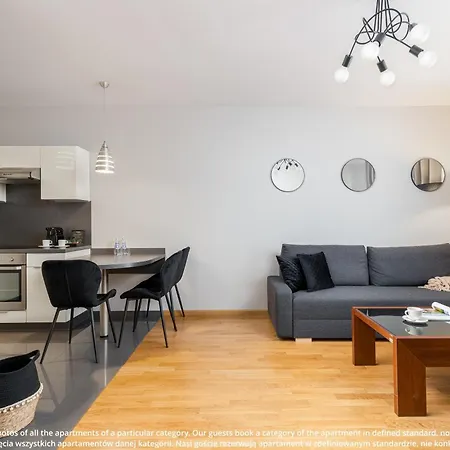 Browar Lubicz | Balcony | Elevator | Free Garage Apartment Krakow