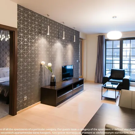 Browar Lubicz | Balcony | Elevator | Free Garage Apartment *