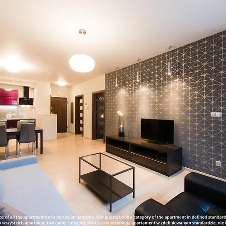 Browar Lubicz | Balcony | Elevator | Free Garage Apartment